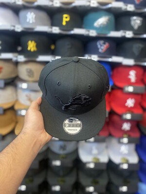 New Era Detroit Lions Black On Black 9Fifty SnapBack Adjustable
