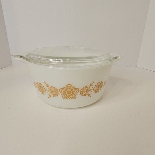 Vintage Pyrex Butterfly Gold 474-B 1 1/2qt Casserole Dish/Lid!