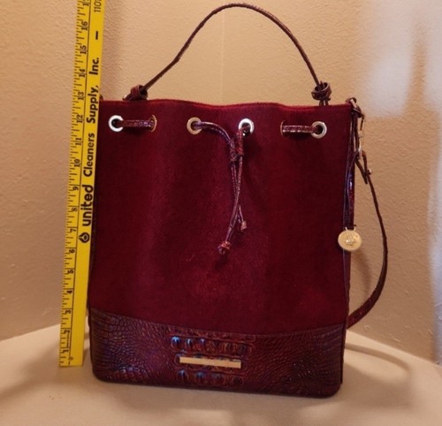 Brahmin Marlowe - Sangria Alden Rd - GORGEOUS Bucket Bag! - Picture 3 of 13