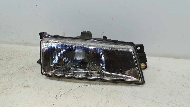 9210624340 FARO DERECHO / 9210624340 / 2255 HYUNDAI PONY X2 1.3 CA Foto 2 de 3