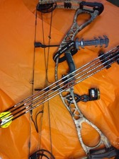 Hoyt "Charger" Compound w/Fuse Sight Stabelizer 60/70