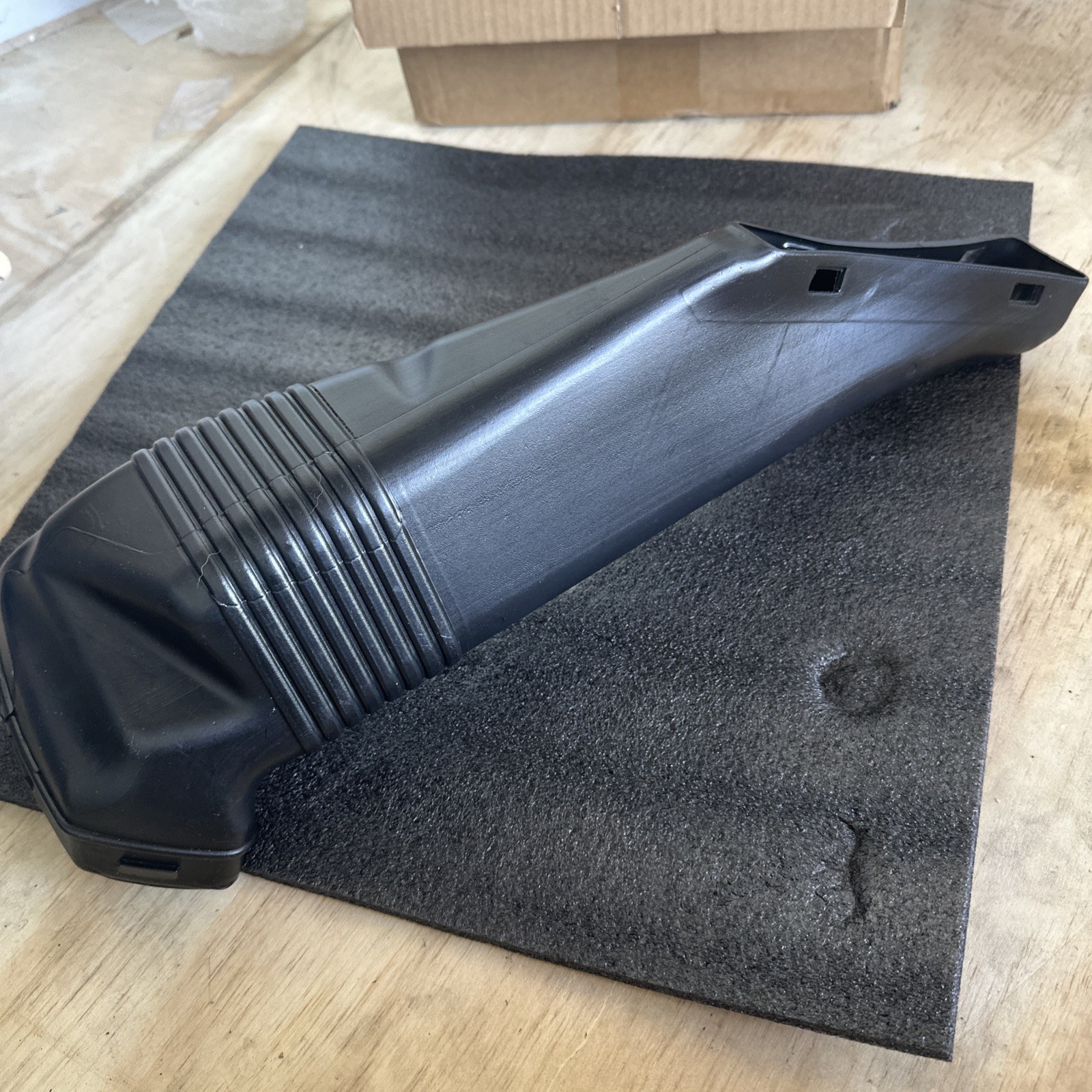 Bentley Continental GT Flying Spur Air Intake Snorkel Duct 3W0129531A OEM