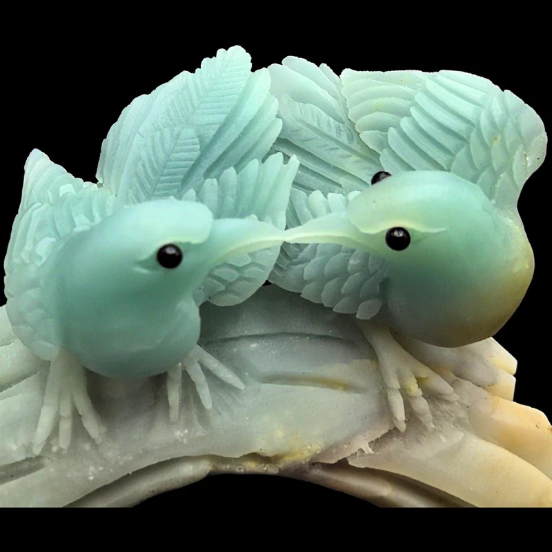 Amazonite spider sculpture side view showing dimension proportions and natural stone texture