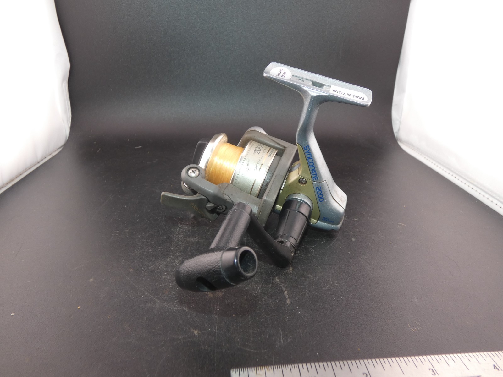 Shimano Syncopate 2000 Spinning Reel Silver Black 8lb/120yd 