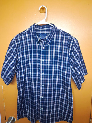 Basic Editions Men's Blue/White/Red Plaid Button-Up Button-Down Collar L