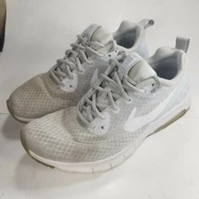 Nike Womens 8.5 Gray Air Max Motion LW 833662 010 Athletic Sneaker Shoes