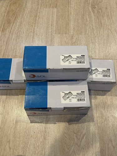 10 D121 Medium Base Twin Socket Glazed Porcelain 1/8 IPS Single Bushing 660W 250 - Picture 5 of 11