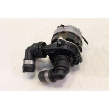 Pompe à eau Mercedes 250