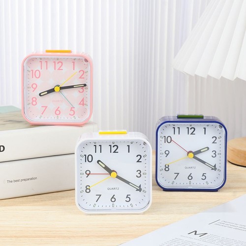 Analogue Alarm Clock Analog Loud Battey Bedside Desktop Table Silent Minimalist - Picture 4 of 16
