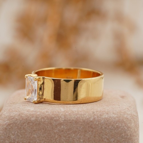 Anillo de boda solitario de moissanita de plata esterlina de 1,20 quilates banda ancha corte radiante - Imagen 4 de 5