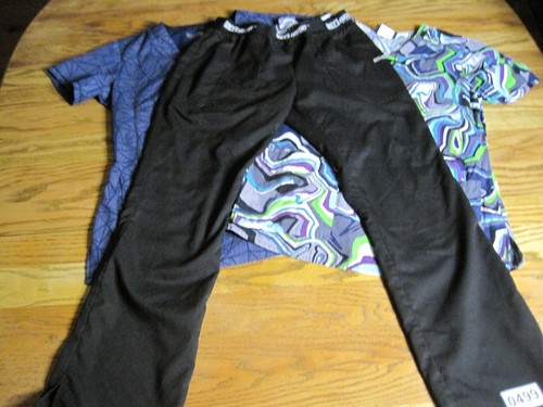 Greys Anatomy Scrub Set S Pants & Shirts Multicolor Lot 2 Shirts 1 Pants - Picture 20 of 23