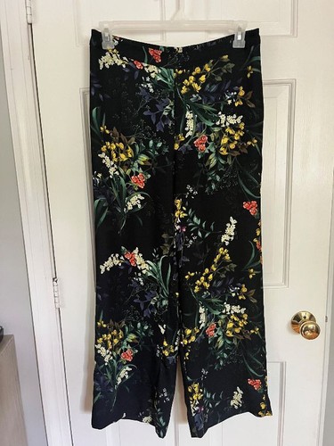 Chicos Wildflower Soft Pant Wide Leg Pull On Size 1R US 8R--Black Multicolor