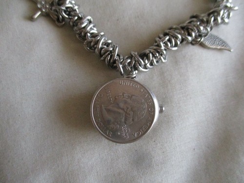 Analog Armbanduhr mit Quarzwerk - Bild 6 von 12
