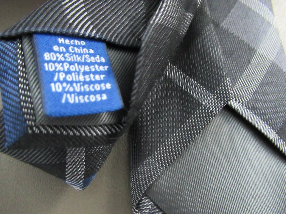 Vince Camuto Mens Zecca Plaid 3'' Silk Blend Neck Tie, Black/Gray, One Size - Image 3 of 3