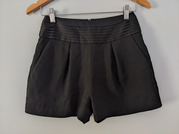 Sass & Bide Sz 6 Cummerbund Black Suit / Dress Style Shorts AS NEW