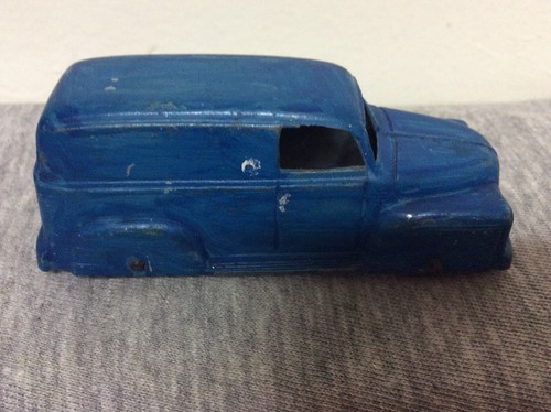 Vintage Tootsietoy 1950 Dodge Pickup Truck & Chevy Panel Delivery Van Toy - Picture 9 of 12