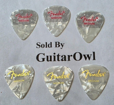 FENDER MEDIUM GUITAR PICKS WHITE MOTO AND NEW 351 Dotted celluloid 