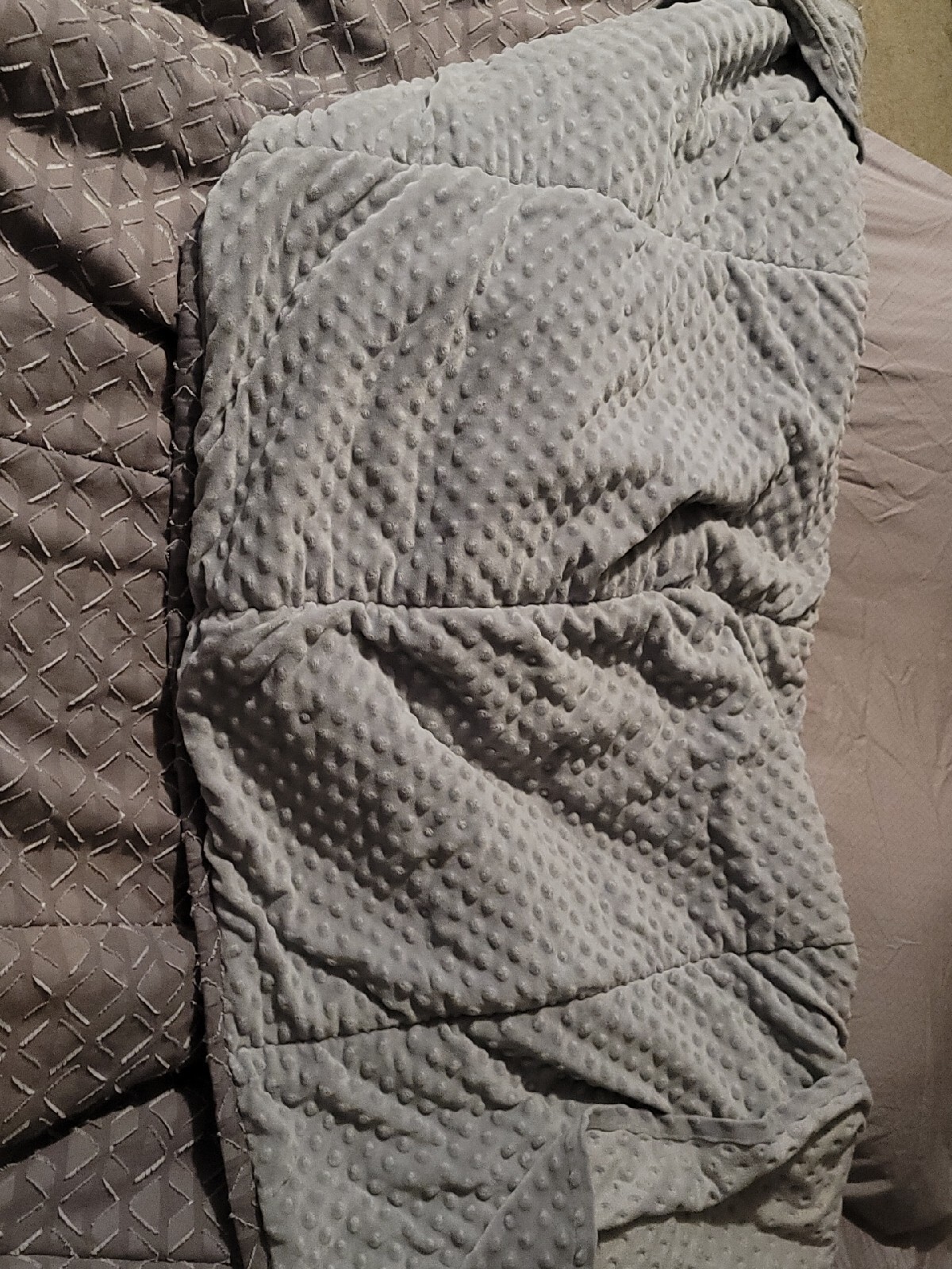 Beddys Jameson Luxe, Cotton, Full Double. NO Pillowcases. Gray Minky Diamond Windscreen Compare