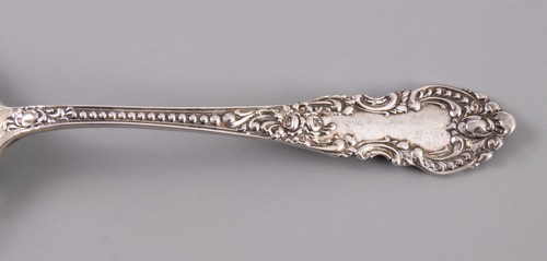 Antique Apollo Pattern by Knowles and Mount Vernon Sterling Silver Cracker Scoop - Picture 6 of 9