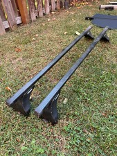 Thule Squarebar Roof Rack System For 1999-2006 Bmw 3-series E46 Thule Squarebar Roof Rack System For 1999-2006 Bmw 3-series E46