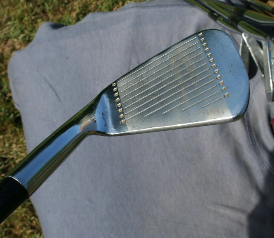 锻造 Maxfli # 7 铁杆带原装动态常规硬度钢杆身 — 第 2/4 张图片