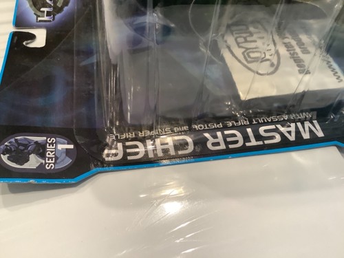 Rare New 2003 HALO 1 series 1 Master Chief & rifle Joyride Studios with papers - Picture 2 of 3