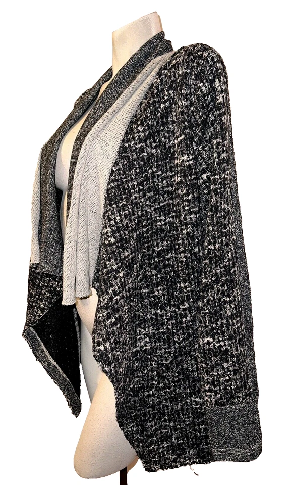 Nuevo Suéter HAZEL Para Mujer Talla L Negro Crema Cascada Abierto Acanalado Tejido Cárdigan Foto 4 de 4