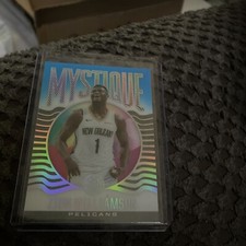 2020-21 Panini Illusions Zion Williamson Mystique Sapphire #14