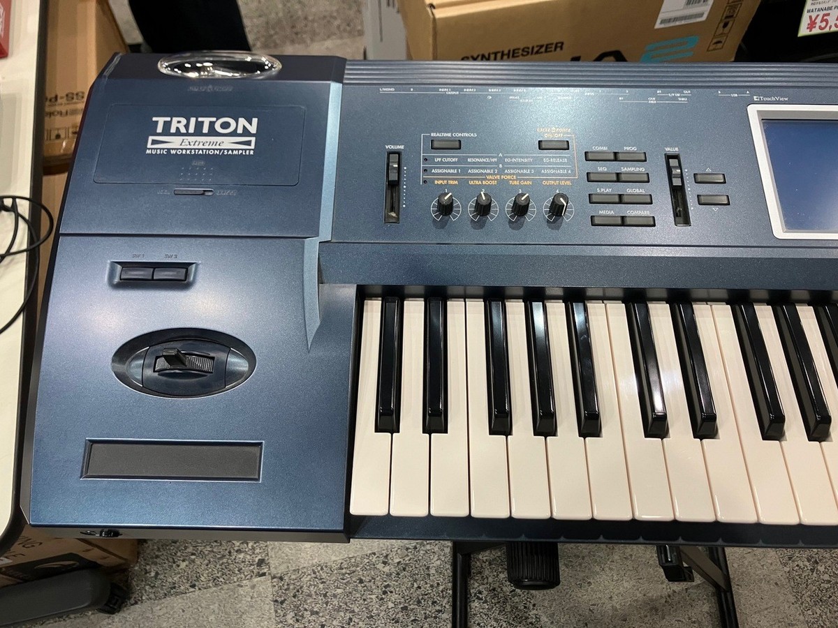 KORG TRITON Extreme 61鍵 シンセサイザー 美品 Korg Triton Extreme 61 Junk Music Workstation Synthesizer
