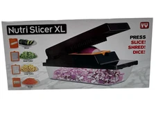 Nutri Slicer XL  Mandoline Slicer and Vegetable Chopper with Container NEW