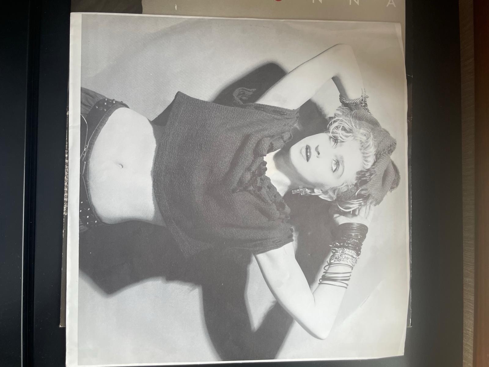 Picture 3 of 8