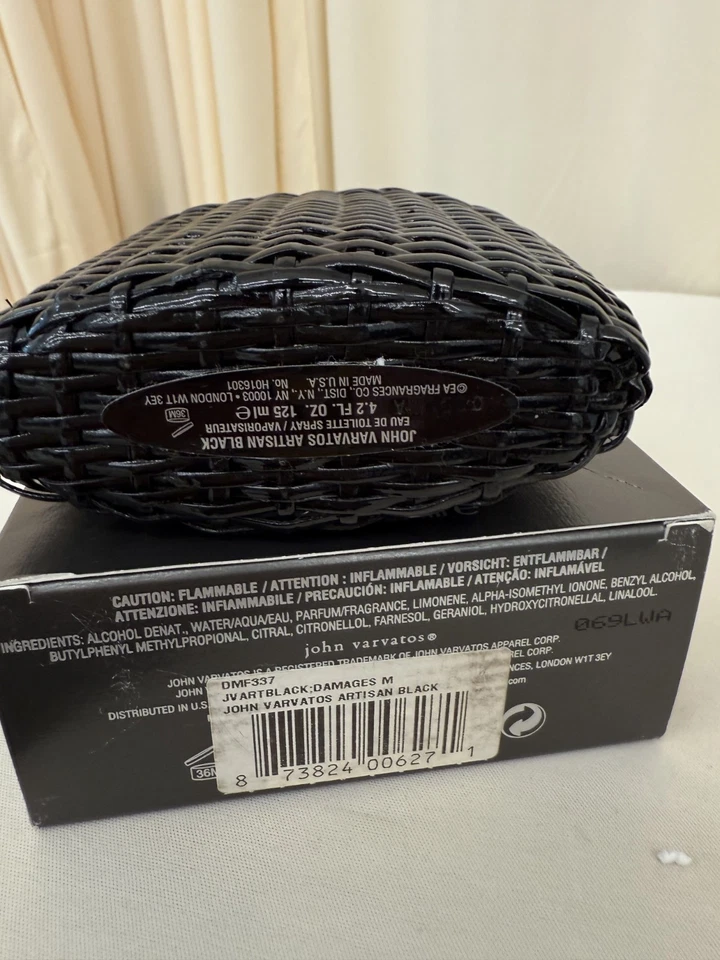 John Varvatos Artisan Black EDT Spray 125 ml Foto 3 de 3