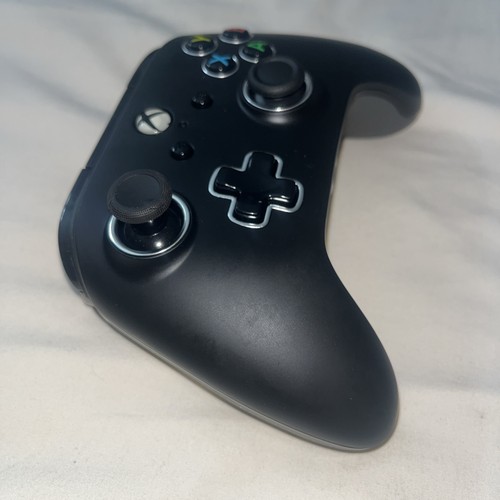 PowerA Fusion Pro Controller for Xbox One and Pc With Case - No Cable - Picture 4 of 24