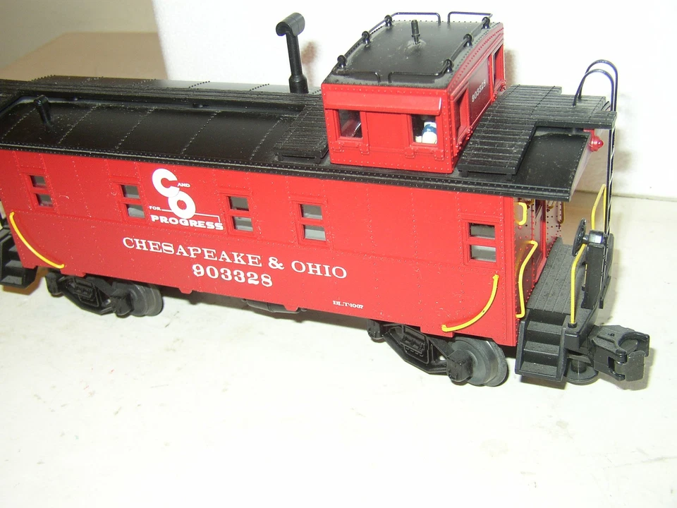 MTH Chesapeake & Ohio Steel Caboose 903328 Illuminated 20-90015F - Image 2 of 4