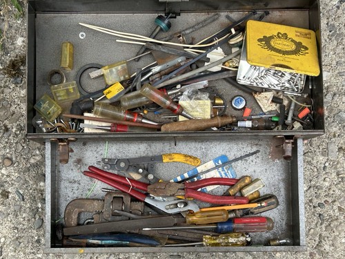 Vintage Montgomery Ward Powr Kraft tool box - Picture 2 of 2