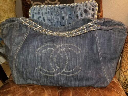 Gorgeous Chanel Denim Blue CC Cabas Tote Handbag With Cosmetic Bag And Tag