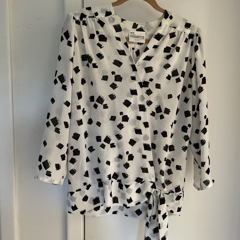 Vintage MS Paquette White Long Sleeve Blouse With Black Shapes/ Size Medium