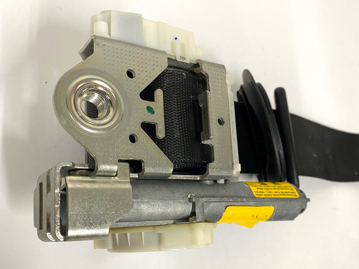 W204 Mercedes 2012 C300 Front Right Passenger Side Seat Belt Black eBay