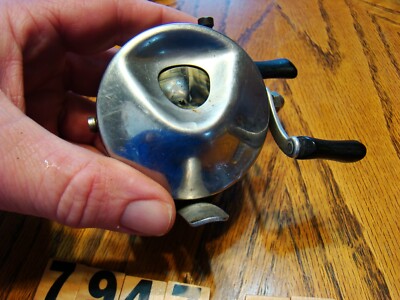 U7947 AR EARLY SUPER ZEBCO MODEL 22 FISHING REEL | eBay