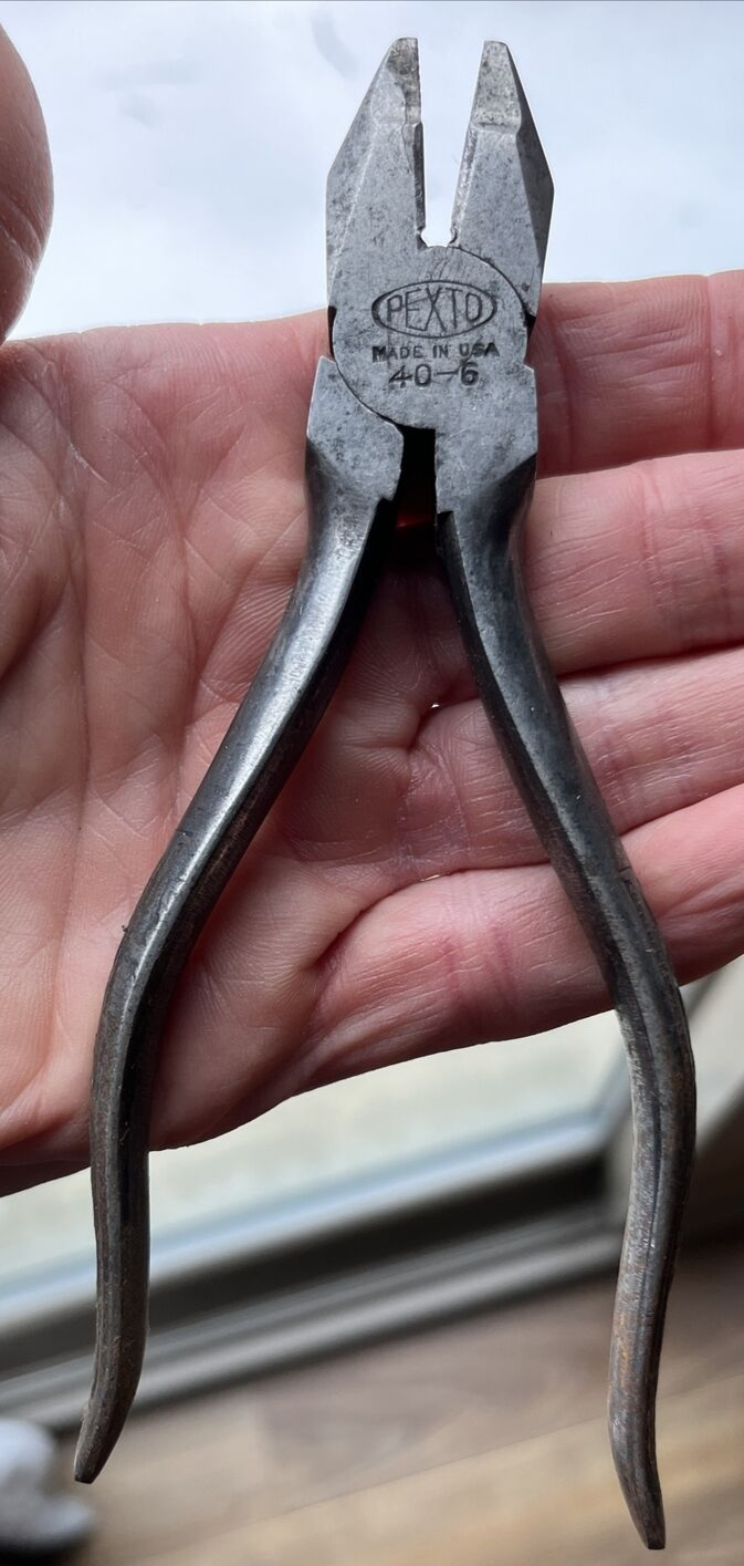 Estate Sale 16 Antique/Vintage Pliers Mixed Tool Lot Vintage Pliers