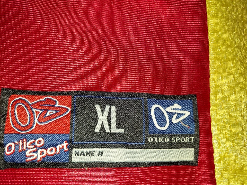 Camiseta vintage de los Cleveland Cavaliers (LeBron) # 23 con letras y números bordados Foto 4 de 4