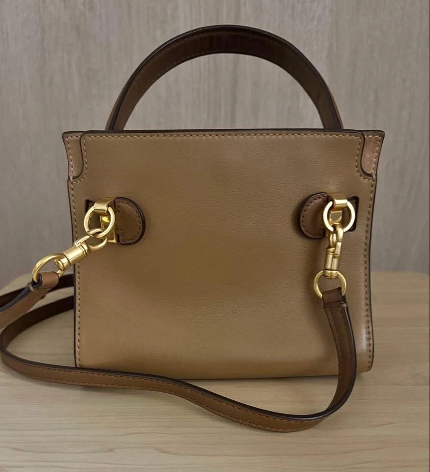 Bolso de hombro bidireccional Tory Burch Lee Radziwill cuero marrón para mujer de Japón Foto 2 de 4