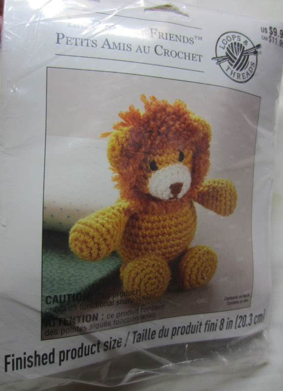 Lion 8" Loops & Threads Lil Crochet Friends Craft Kit New Unopened