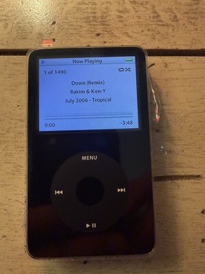 Apple iPod (5th Gen.) 30GB Digital Player - Black for sale online