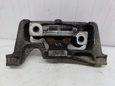 MERCEDES A-CLASS A180 SPORT W176 12-15 Engine Mount Right Side 2462402517