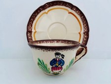 Tasse à café bretonne + sous tasse Faïence polychrome années 1950 Peint main