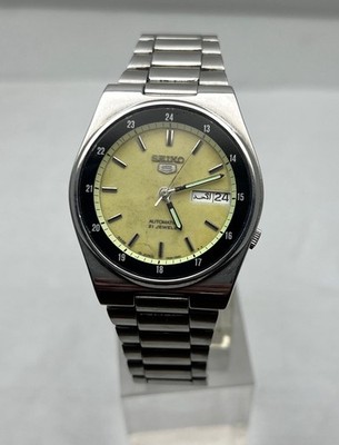Vintage Seiko 5 Automatic 21 Jewels Mens Japan 7S26-0560 Spare/Repair (B28)
