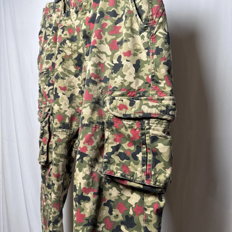 Calça Jordan Craig camuflada frente plana tamanho 40x32 verde vermelha preta RN# 79771 - Imagem 3 de 4