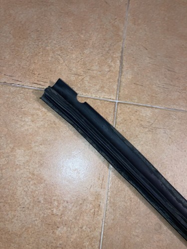 Guarnizione Batti Cofano Posteriore PORSCHE 911 G SC '74-'86 - Foto 4 di 4