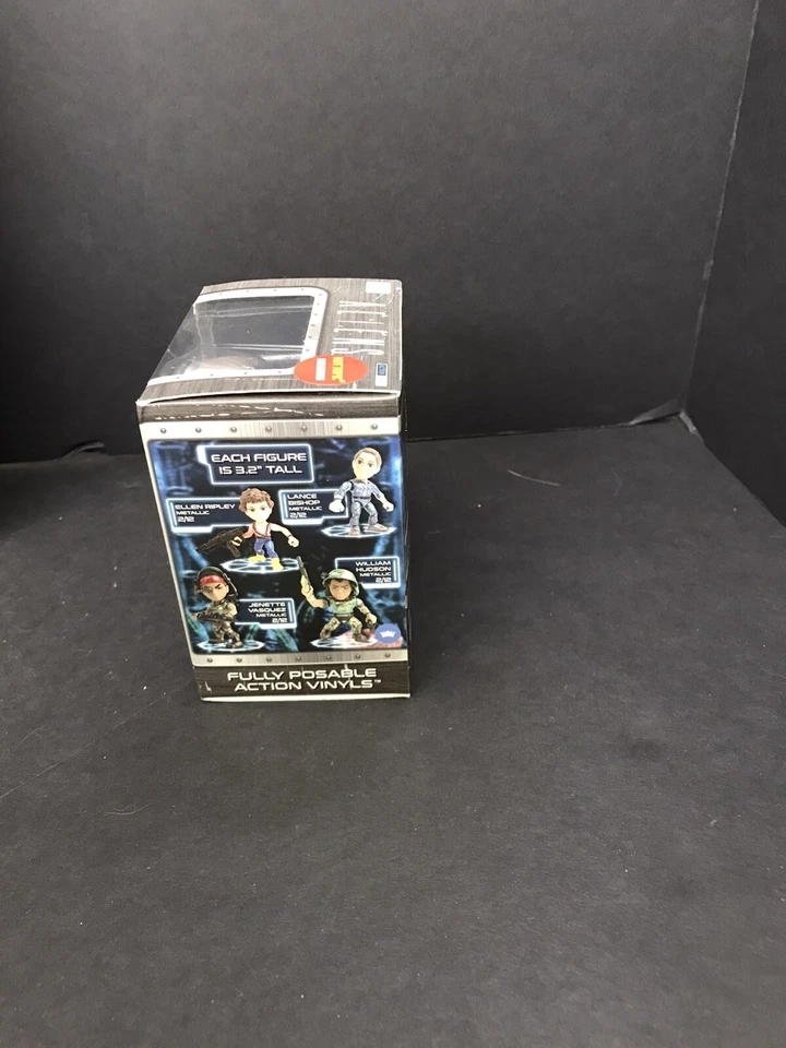 The Loyal Subjects Aliens Metallic Hot Topic William Hudson Foto 3 de 4